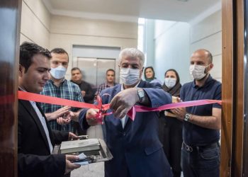 نمایشگاه آثار هنری و صنایع دستی