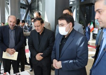 بازدید استاندار کرمانشاه از دستاوردهای شرکت های دانش بنیان و واحد های فناور کرمانشاهنمایشگاه