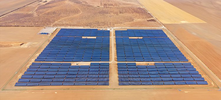 احداث نیروگاه خورشیدی و مقابله با آلودگی زیست محیطی در فولاد مبارکه