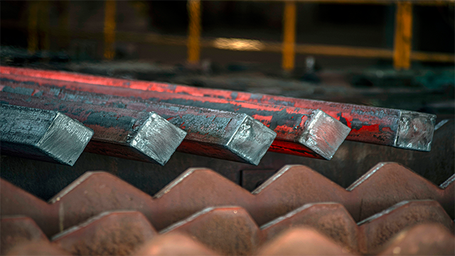 کاهش شدید واردات فولاد در سال ۲۰۲۵ 