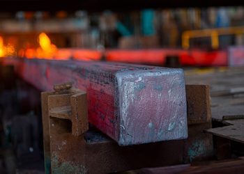 مسیر صادرات فولاد ایران از بنادر جنوبی و اهمیت چابهار در شرایط بحران هرمز